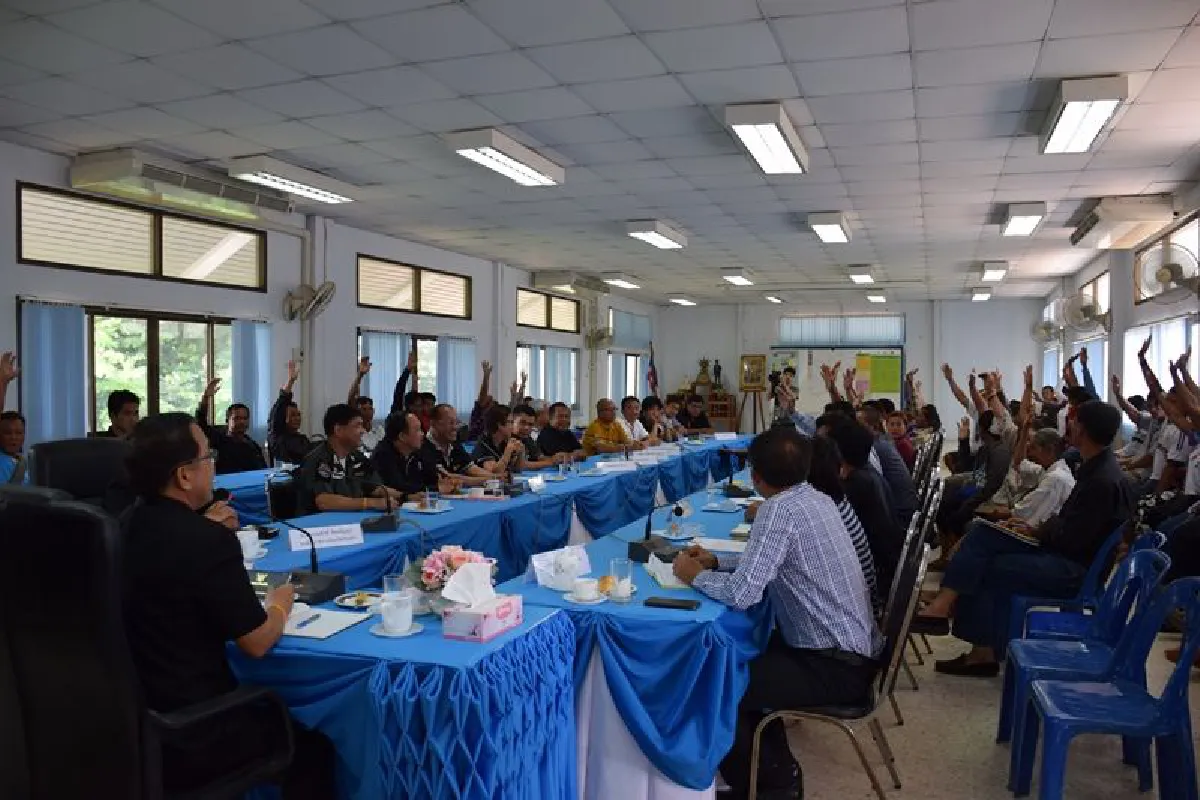 สยบผักชีโรยหน้าผู้ว่าฯสระแก้วขอ2เดือนเอาน้ำ-ไฟเข้าหมู่บ้าน