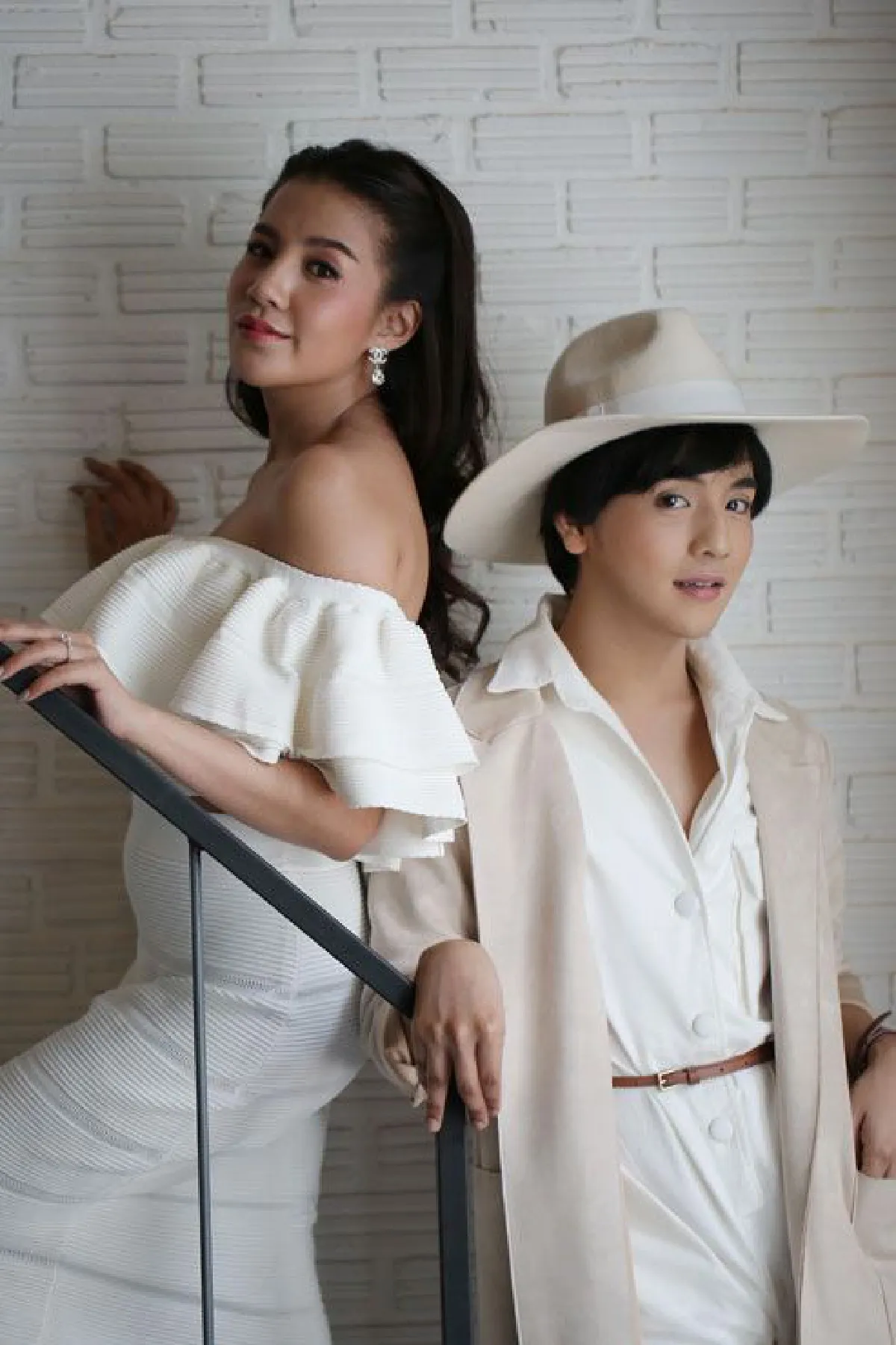 ใบเตย อาร์สยาม VS ลุกซ์ ชาญวิทย์ พี่น้องคู่ซี้...เรามีกันและกันเสมอ