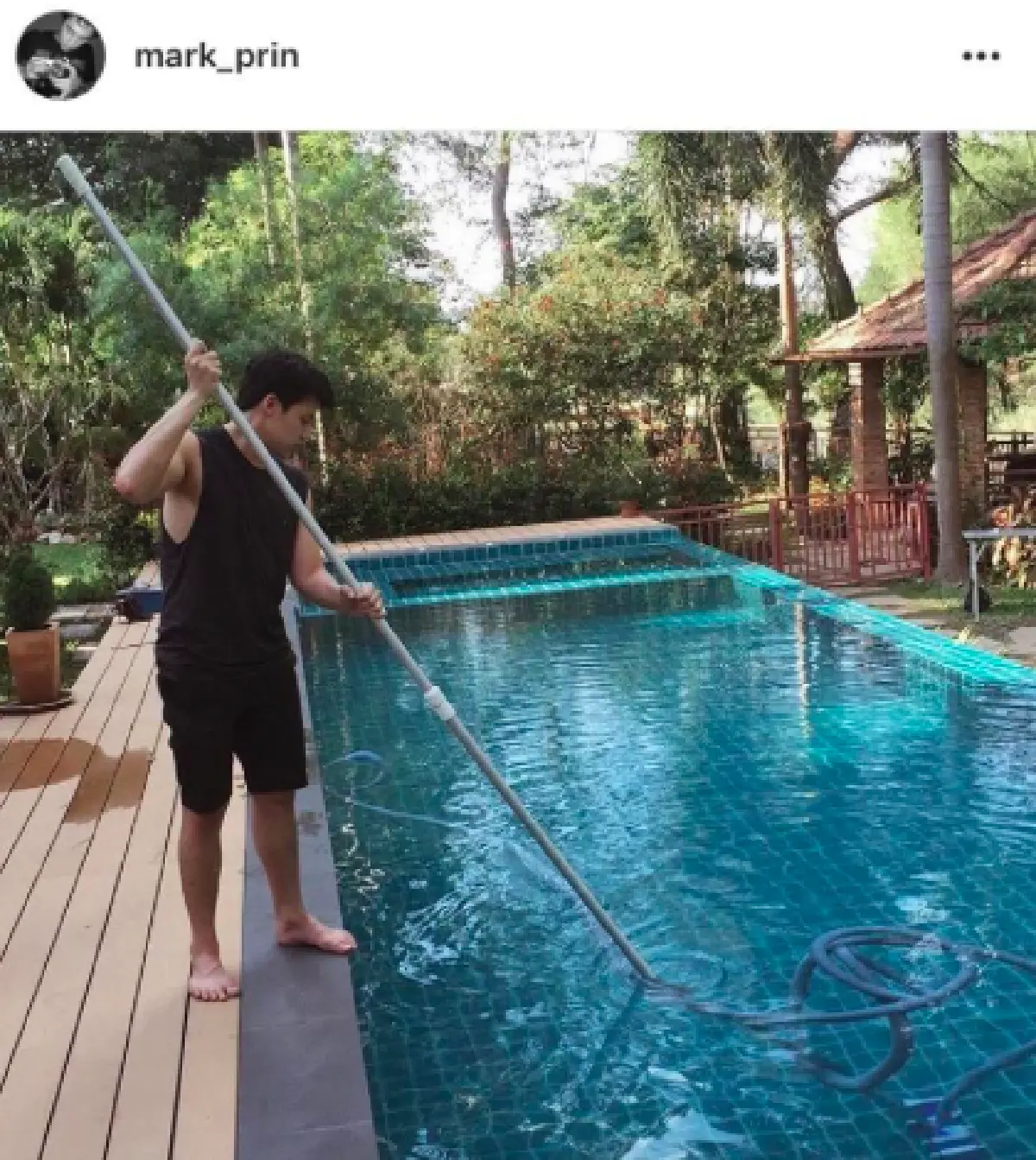 หรูเริ่ดอลังการได้อีก..สระว่ายน้ำในบ้านของเหล่าคนดัง