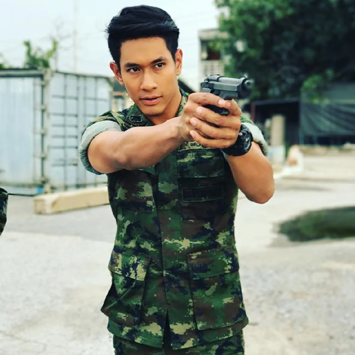 อ๋อม อรรคพันธ์ กลับมาฟิตอีกครั้ง! หลังโหมงานหนักจนซูบผอม