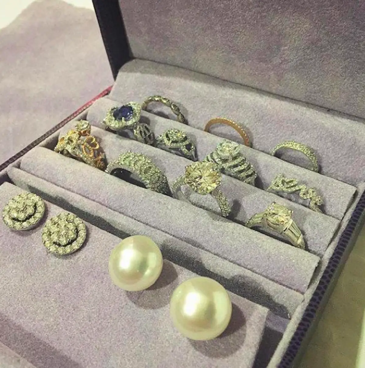 เปิดกรุ! ของสะสมหายากของเหล่าคนบันเทิง