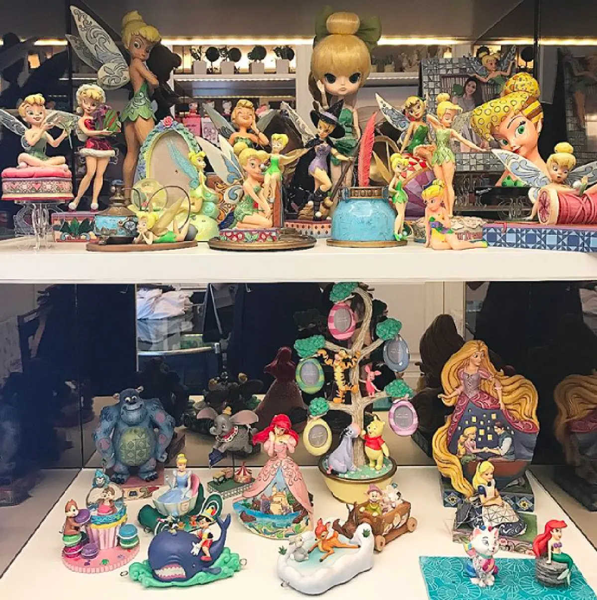 เปิดกรุ! ของสะสมหายากของเหล่าคนบันเทิง