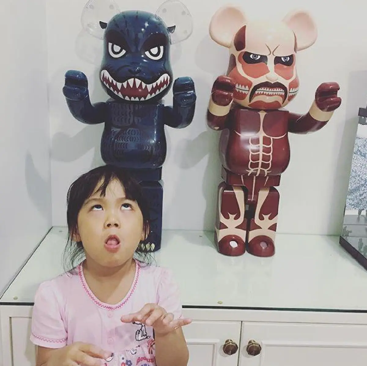 เปิดกรุ! ของสะสมหายากของเหล่าคนบันเทิง