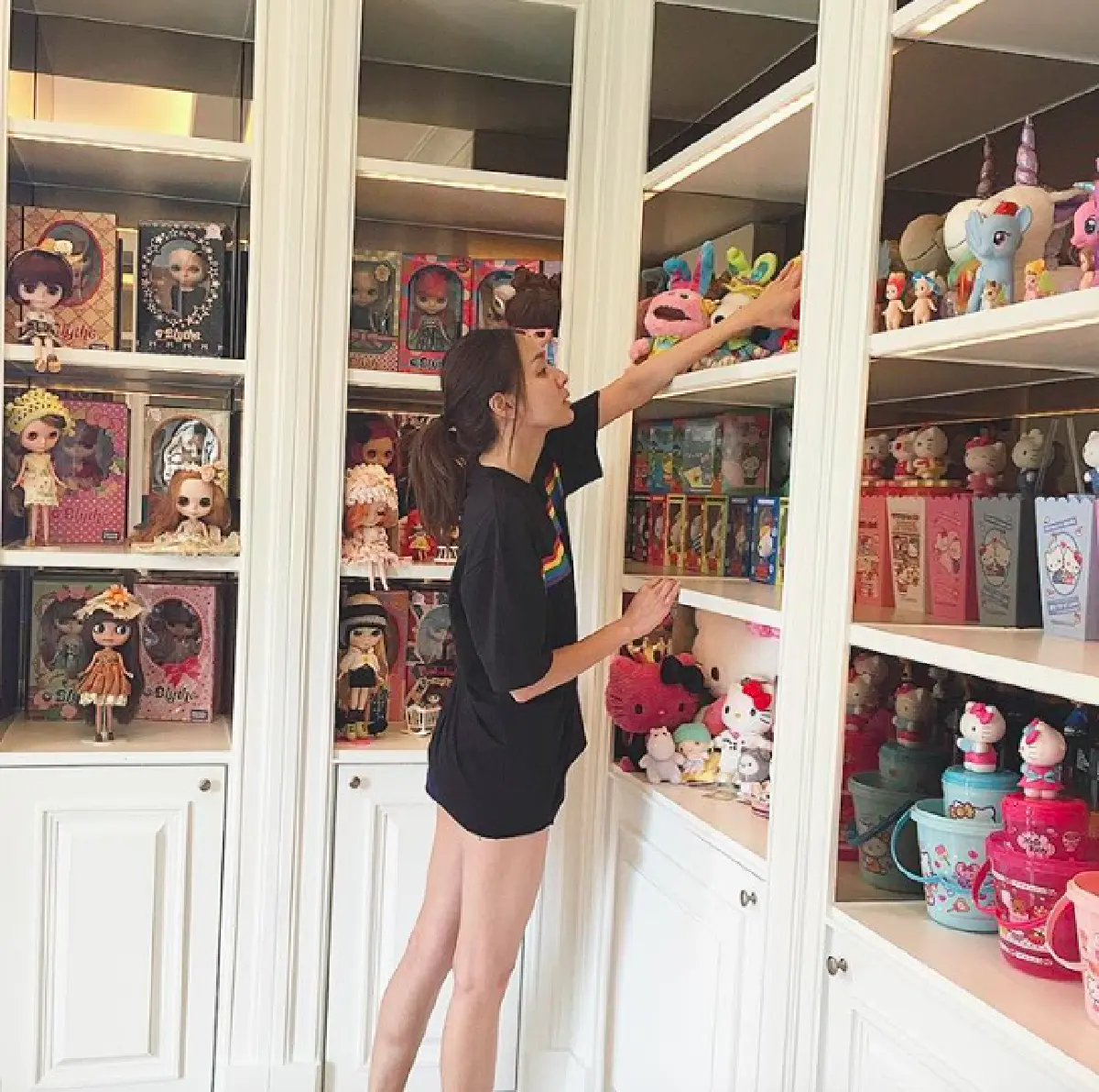 เปิดกรุ! ของสะสมหายากของเหล่าคนบันเทิง