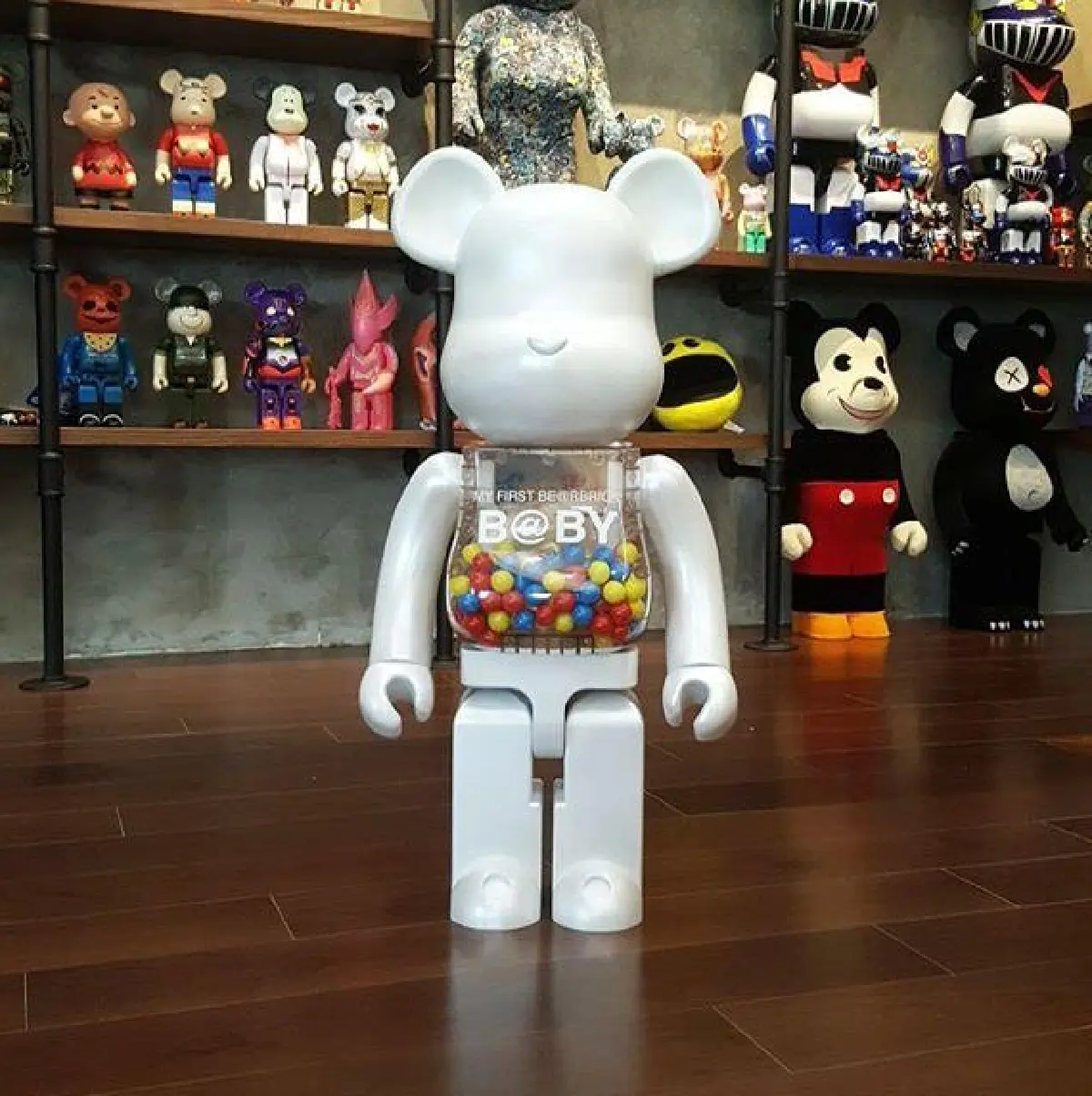 เปิดกรุ! ของสะสมหายากของเหล่าคนบันเทิง