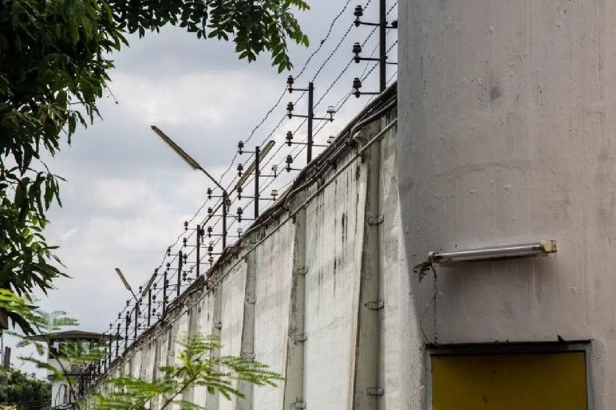 "ชีวิตหลังกรงขัง เมื่อคนดังอยู่ในคุก ที่นี่ไม่มีอภิสิทธิ์ชน" กอบเกียรติ กสิวิวัฒน์