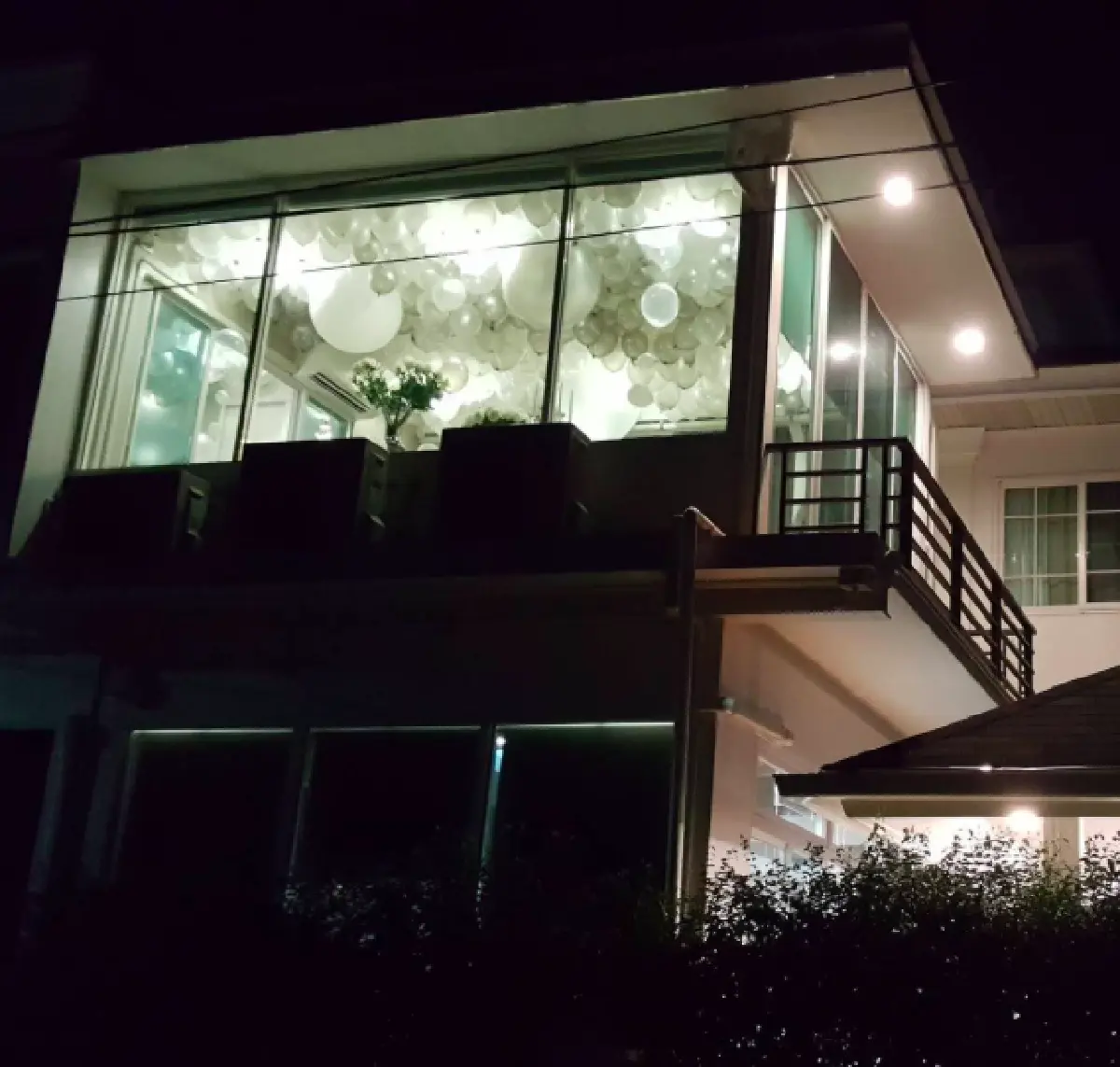 สวยและรวยมาก! เปิดภาพบ้านหลังใหม่ของ มิน พีชญา