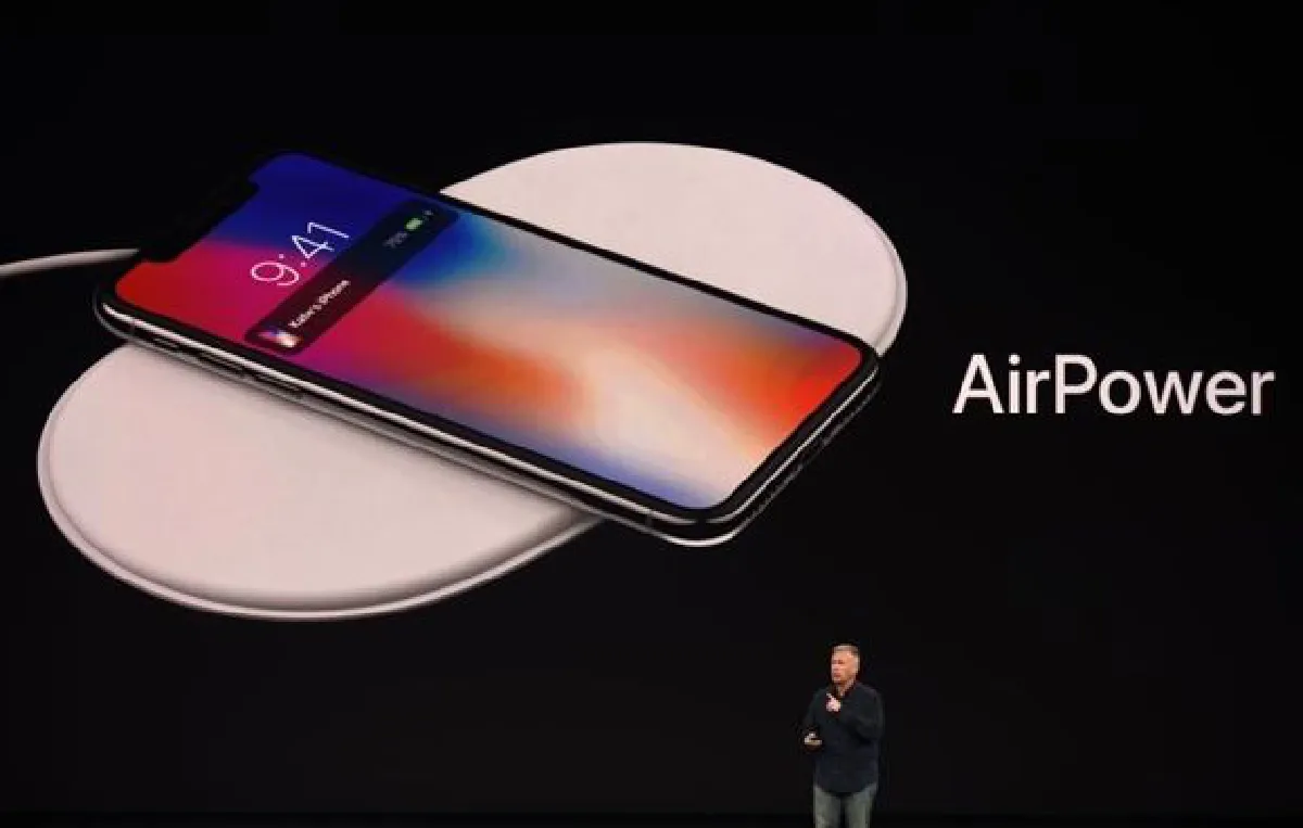 Apple introduces the iPhone X