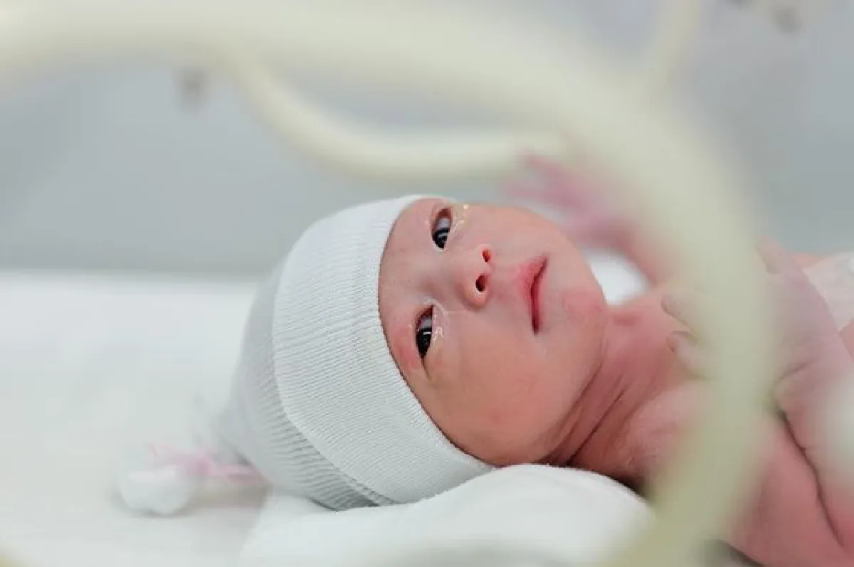 คลอดแล้ว! น้องลูก้า ลูกสาวคนแรกของ นาวินต้าร์-น้ำหวาน