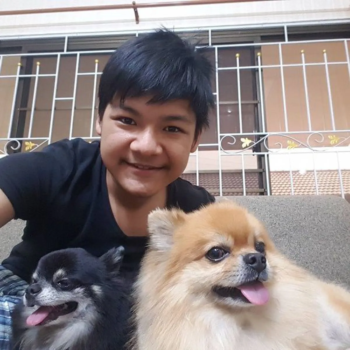 นุ้ย เชิญยิ้ม โพสต์ขอโทษ น้องภู ที่ล้อเรื่องเพศจนถูกสังคมตั้งคำถาม