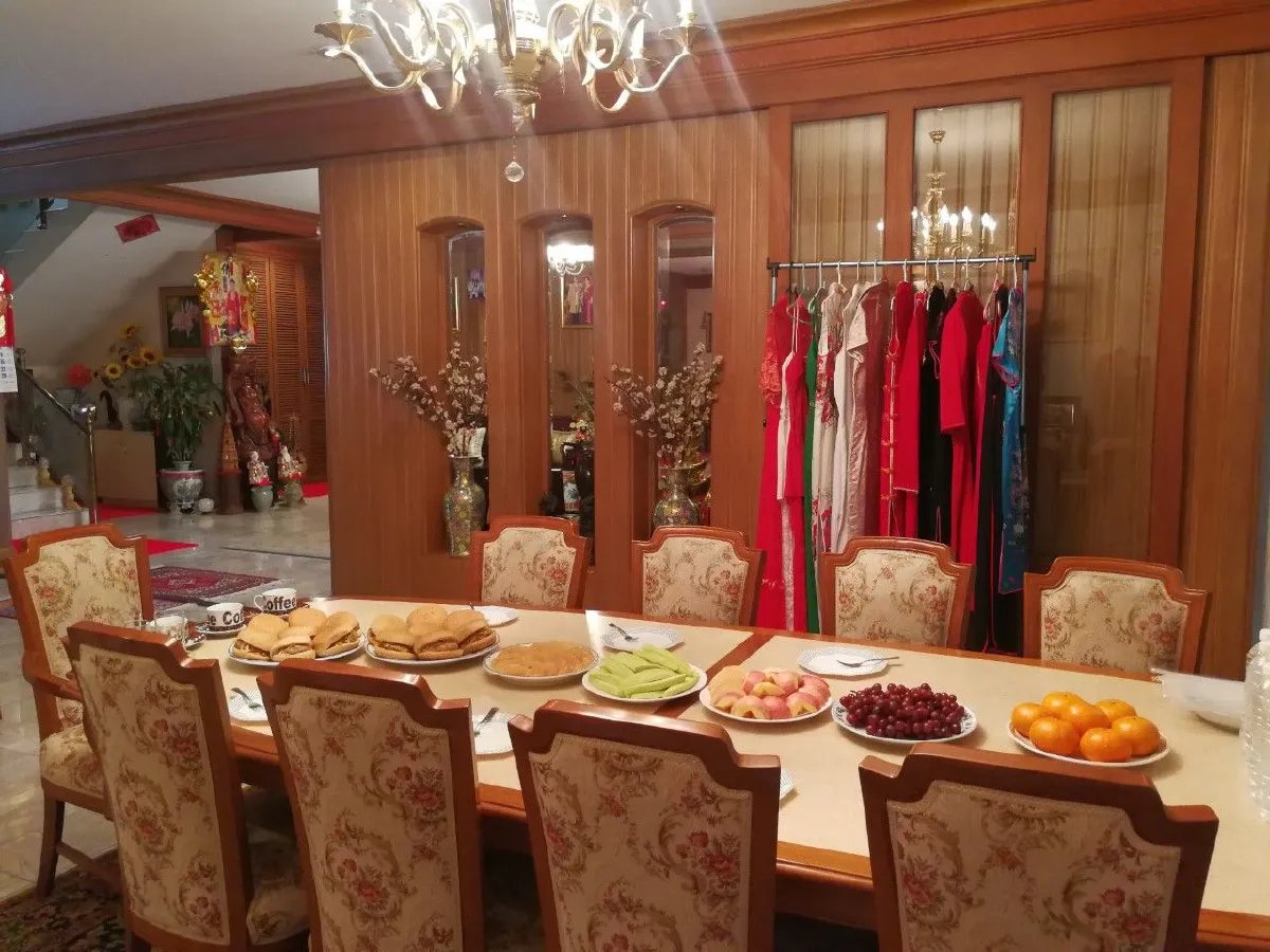 เปิดบ้าน โซเฟีย ลา ตกแต่งสไตล์จีน อะไรดีมีแล้วรวยก็ซื้อมาหมด