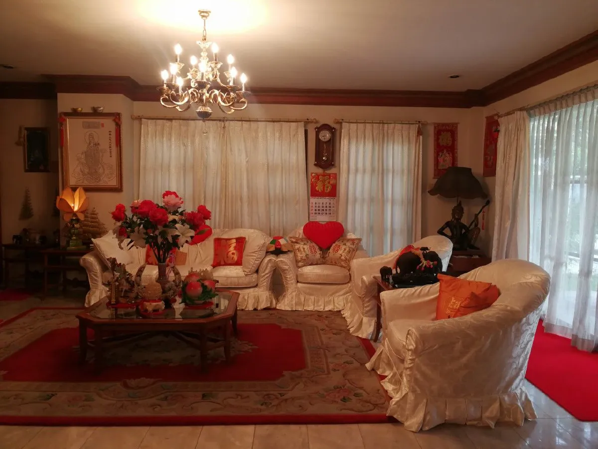 เปิดบ้าน โซเฟีย ลา ตกแต่งสไตล์จีน อะไรดีมีแล้วรวยก็ซื้อมาหมด