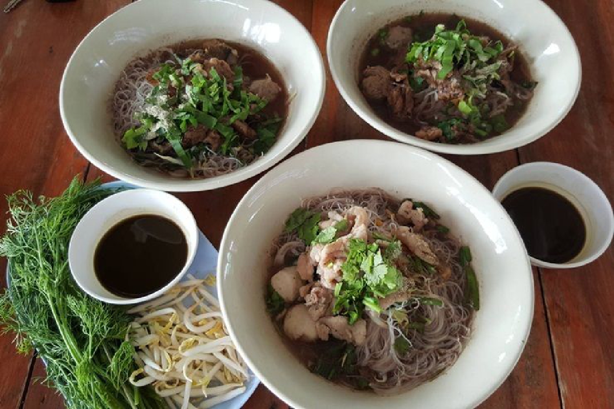 ก๋วยเตี๋ยวน้ำเพี้ย ขมแซ่บนัวถูกปาก ก๋วยเตี๋ยวน้ำเพี้ย ขมแซ่บนัวถูกปาก