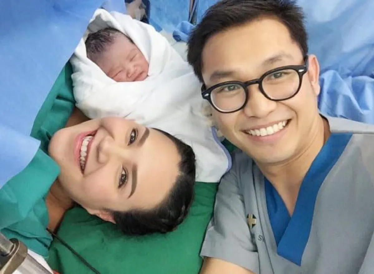 คลอดปุ๊บถ่ายปั๊บ...ช็อตประทับใจในห้องคลอดของพ่อแม่ซุปตาร์