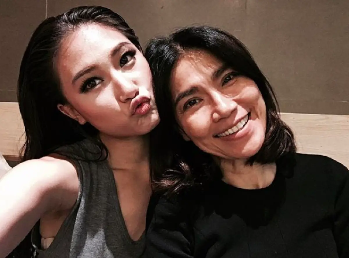 มาแรงแซงโค้ง นักแสดงรุ่นใหม่เดินตามรอยพ่อแม่ดารา