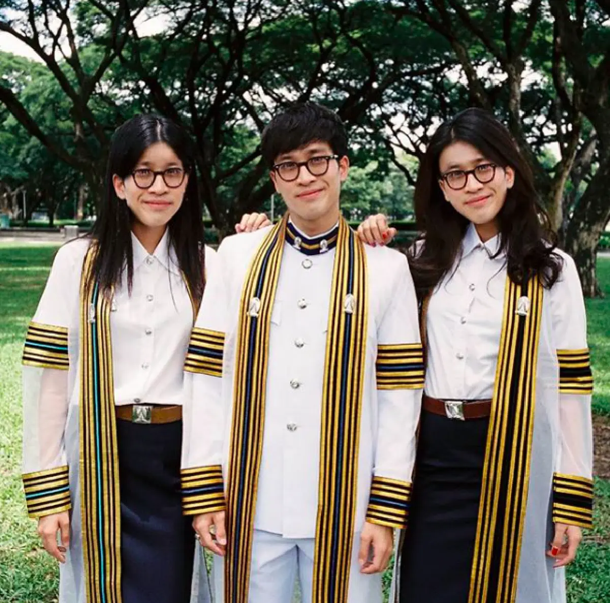 รวมเหล่าดาราบัณฑิตป้ายแดง...จากรั้วจามจุรี