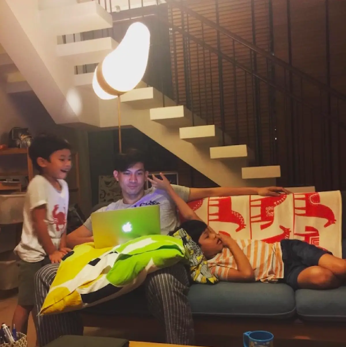 บ้านนี้เพื่อลูก! เปิดบ้านแสนอบอุ่นของพระเอกหนุ่ม “เคน ธีรเดช”