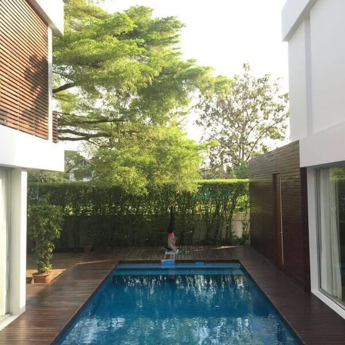 บ้านนี้เพื่อลูก! เปิดบ้านแสนอบอุ่นของพระเอกหนุ่ม “เคน ธีรเดช”