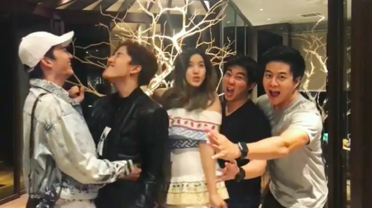 หน้าตาดียกบ้าน...บรรดาพี่น้องคนบันเทิงที่สวยหล่อไม่แพ้กัน