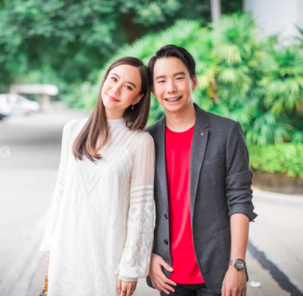 หน้าตาดียกบ้าน...บรรดาพี่น้องคนบันเทิงที่สวยหล่อไม่แพ้กัน