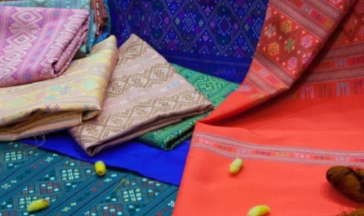 ร้อยเอ็ดยกระดับผ้าไหม จัดงาน “ร้อยแก่นสารสินธุ์ ลายศิลป์ถิ่นแดนไหม”