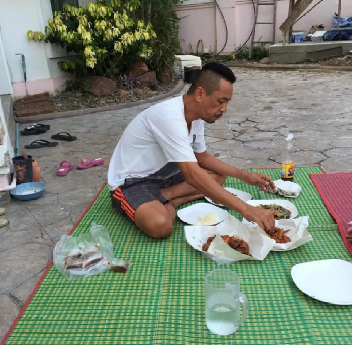 บ้านใหญ่...แต่ไม่ติดหรู! ของตลกชื่อดัง “เท่ง เถิดเทิง”