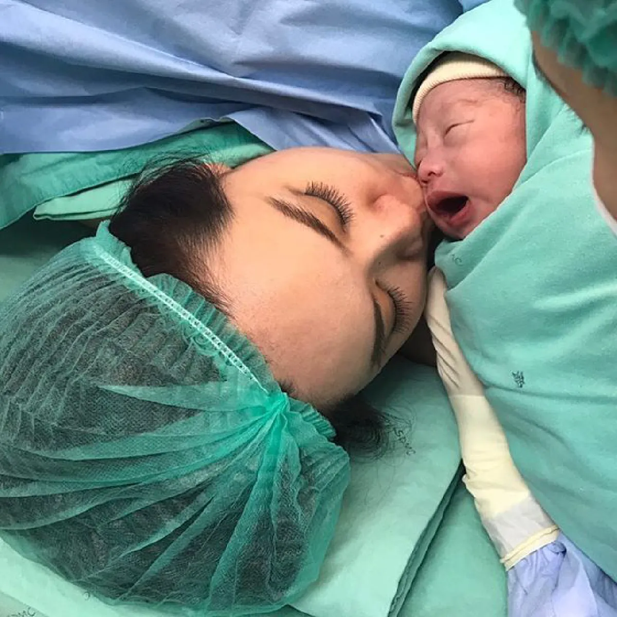 คลอดแล้วจ้า! น้องรพี ลูกคนที่สองของ นุ้ย สุจิรา-ปอนด์ ชยพล