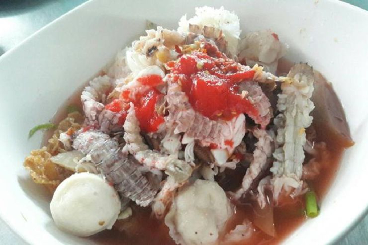 ‘เตี๋ยวกั้ง’ เจ๊เพ็ญเย็นตาโฟ อร่อยสมราคา ‘เตี๋ยวกั้ง’ เจ๊เพ็ญเย็นตาโฟ อร่อยสมราคา