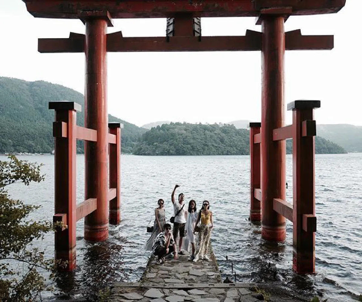 ภาพคู่ที่รอคอย เวียร์-เบลล่า เปิดตัวทีละนิดใกล้ชิดอินเจแปน