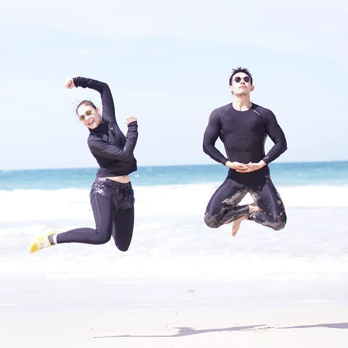 12 ภาพคู่รักหวาน อั้ม-นัท พา น้องฟ้าโปรด โชว์ความสตรองริมทะเล