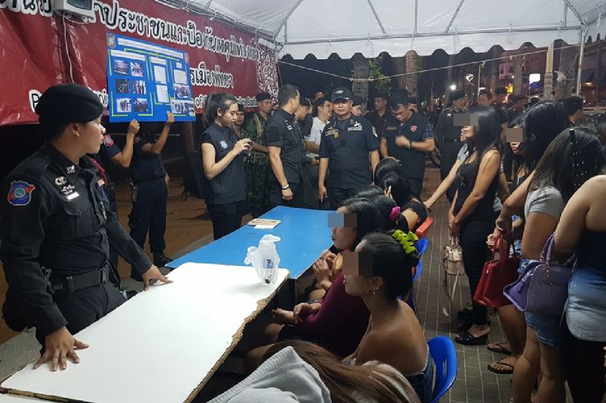 ตำรวจท่องเที่ยวกวาดล้างแก๊งรบเร้าต่างชาติซื้อบริการทางเพศ ตำรวจท่องเที่ยวกวาดล้างแก๊งรบเร้าต่างชาติซื้อบริการทางเพศ