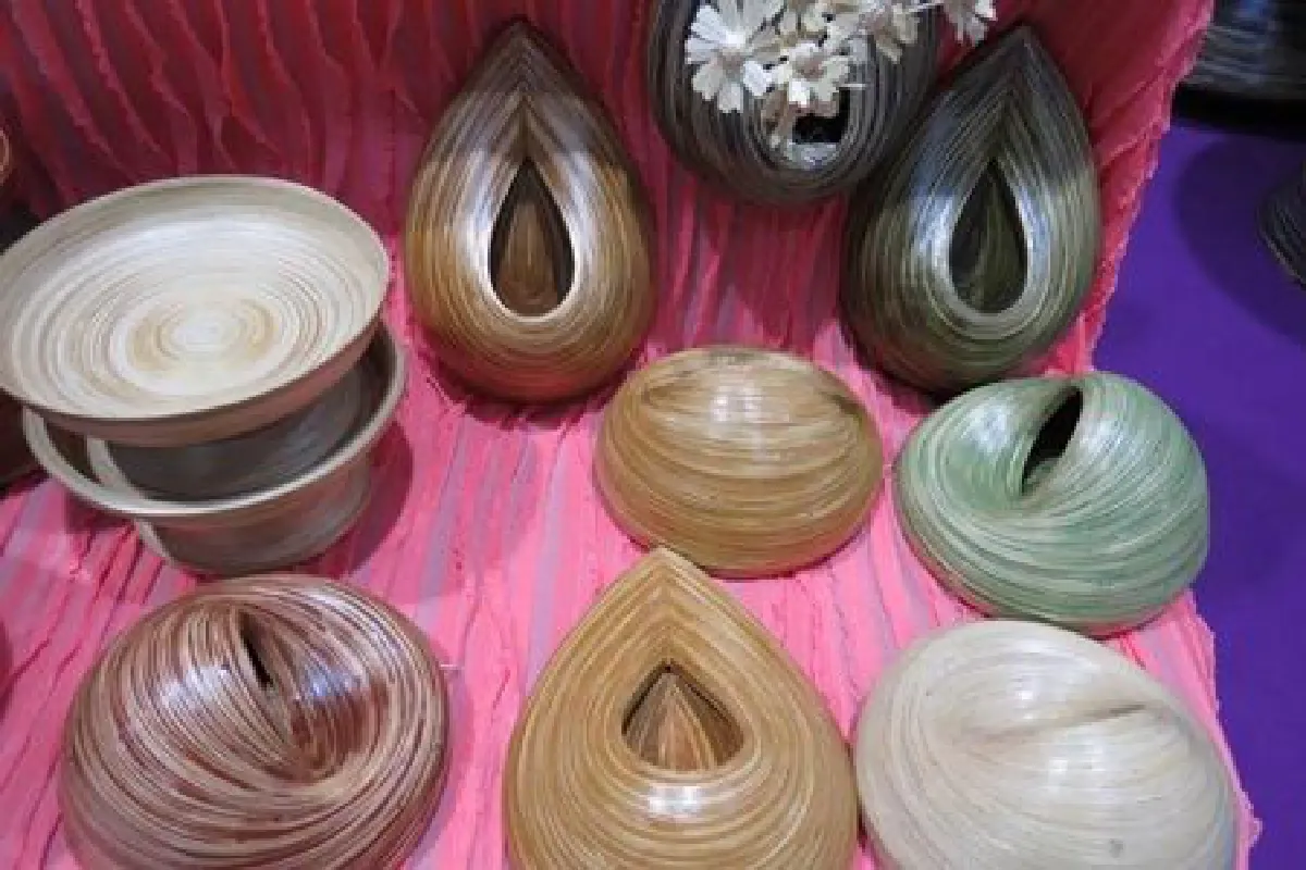 เฟอร์นิเจอร์ไม้ไผ่ขด พลิกหัตถกรรมพื้นบ้านสู่โมเดิร์น