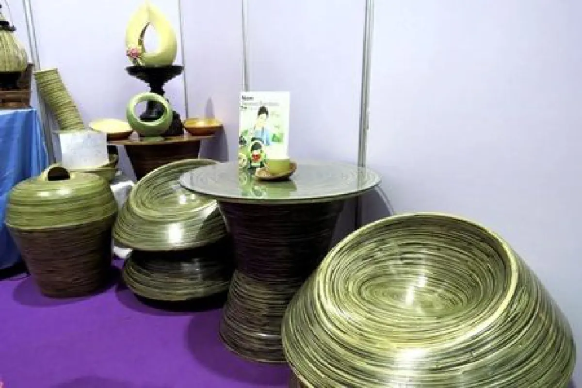 เฟอร์นิเจอร์ไม้ไผ่ขด พลิกหัตถกรรมพื้นบ้านสู่โมเดิร์น