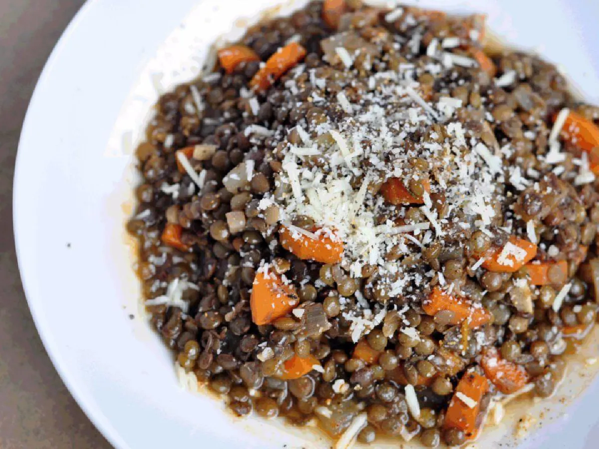 15 อาหารที่ควรหลีกเลี่ยงหากอยากมีหน้าท้องแบนราบ