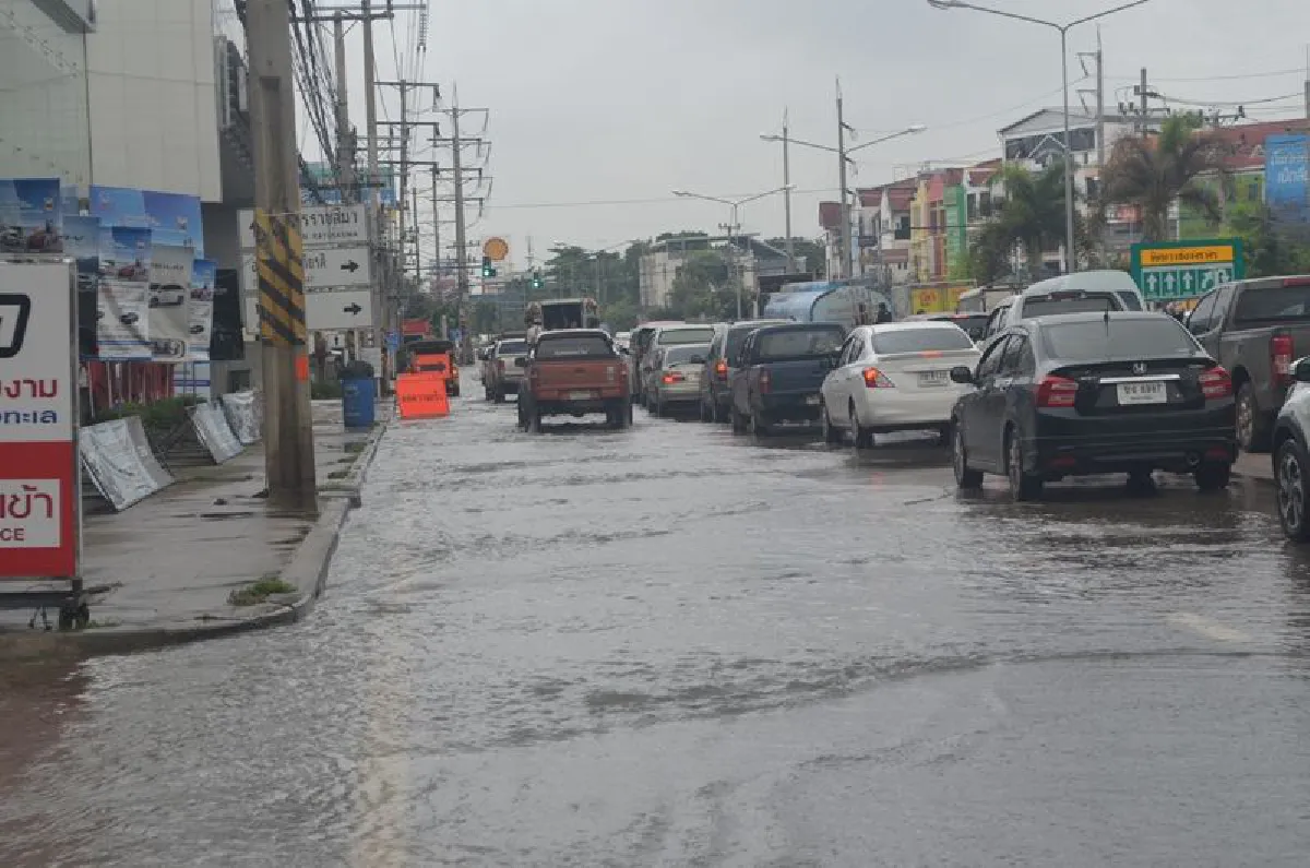 ฝนถล่มโคราชน้ำท่วมบ้าน200หลังคาเรือน
