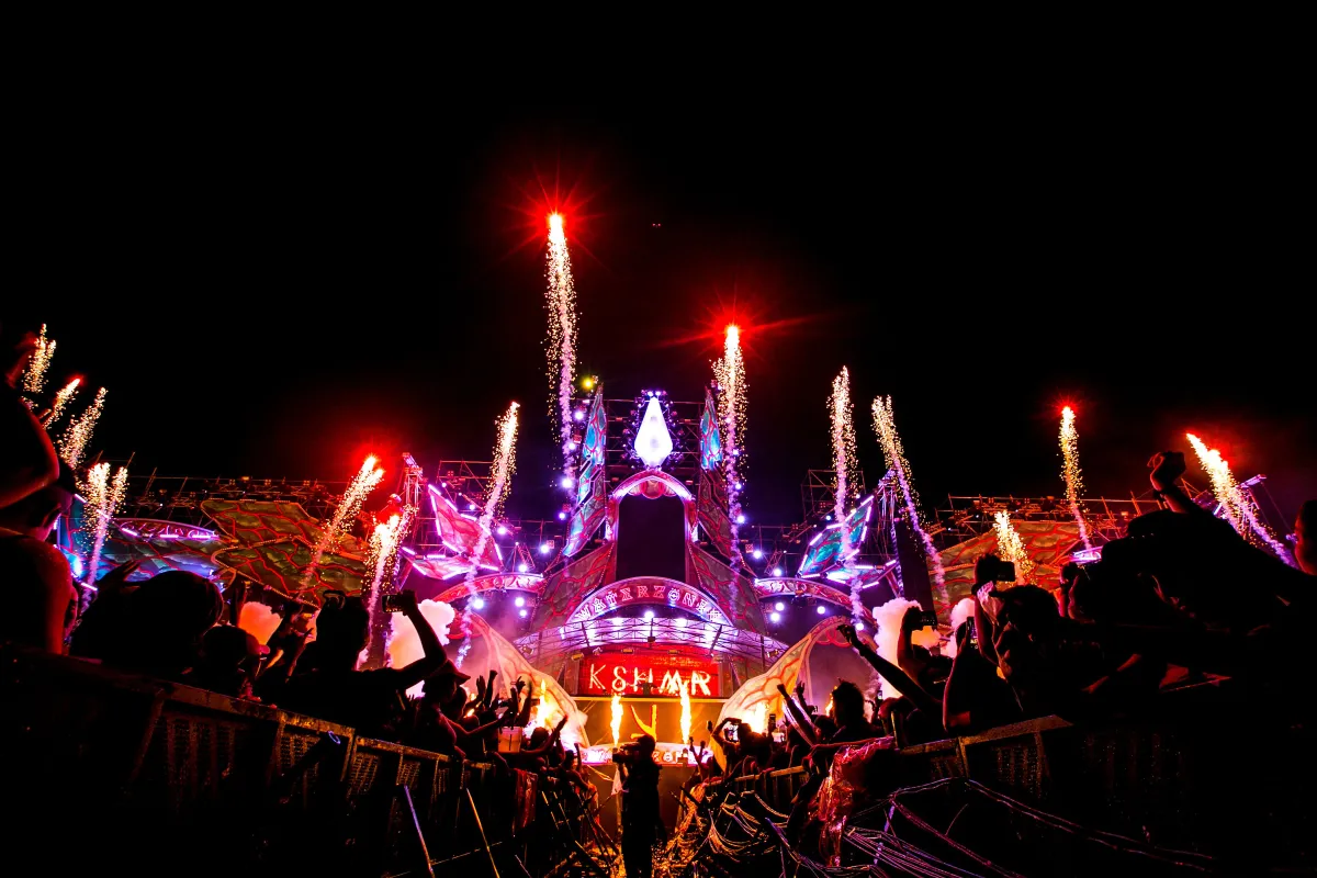 ปลดปล่อยความสนุกไปกับโปรดักชั่นสุดอลังการ Waterzonic 2017