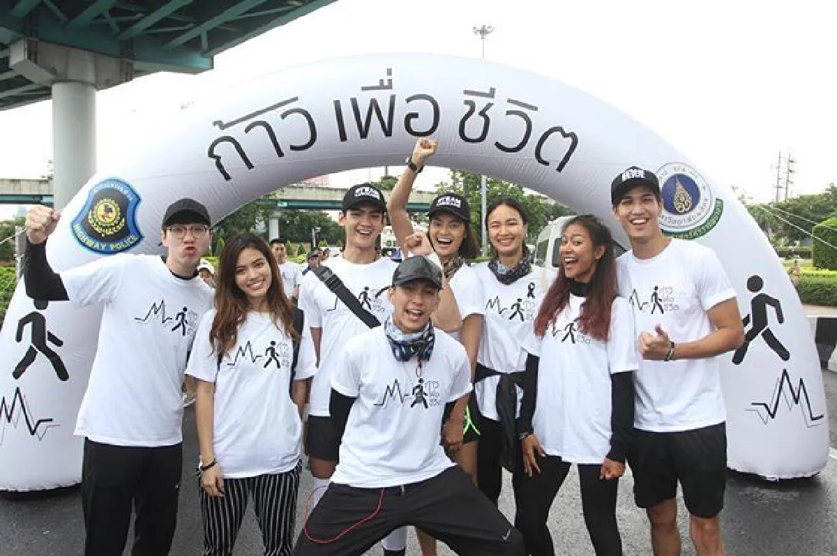 ลูกเกด นำขบวนเดินระดมทุนตากแดดลุยฝน 7 วัน ยอดบริจาค 6 ล้านบาท