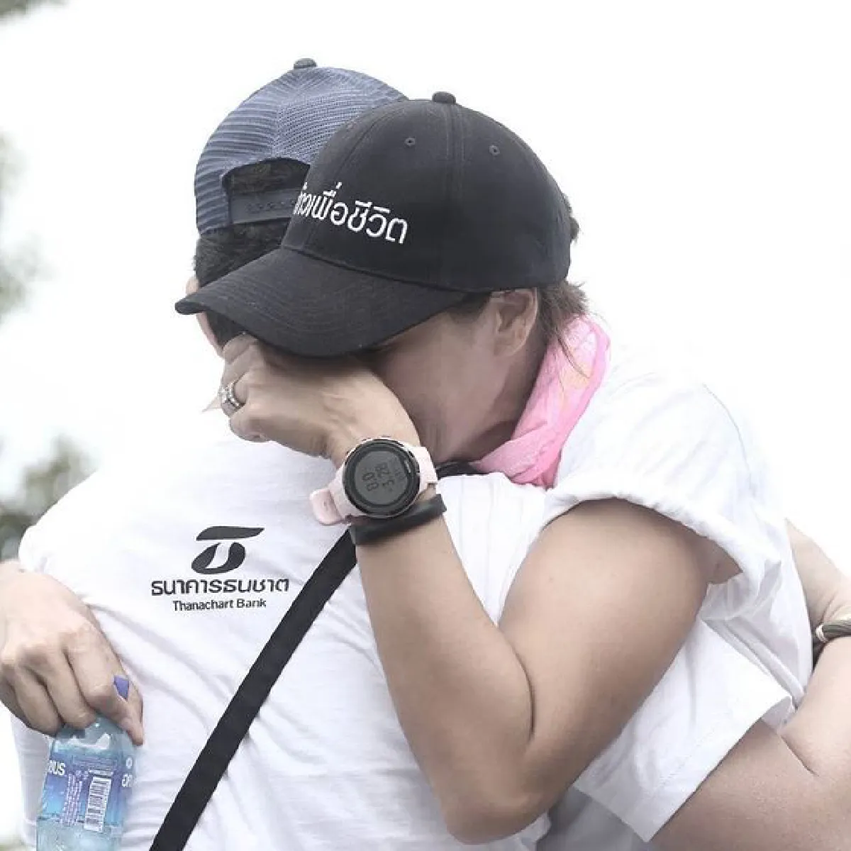 ลูกเกด นำขบวนเดินระดมทุนตากแดดลุยฝน 7 วัน ยอดบริจาค 6 ล้านบาท