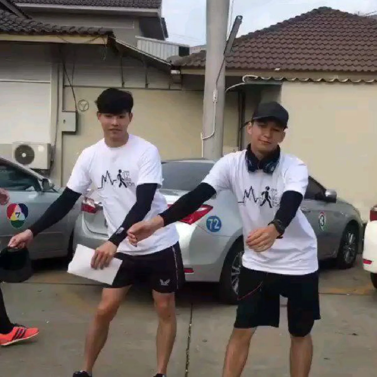 ลูกเกด นำขบวนเดินระดมทุนตากแดดลุยฝน 7 วัน ยอดบริจาค 6 ล้านบาท