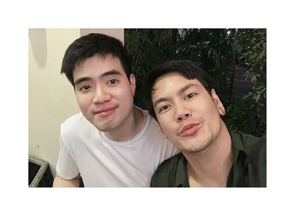 กลับมาหวานเต็มที่! อ๊อฟ ปองศักดิ์ สวีทแฟนหลังไม่ได้เจอกันเป็นเดือน