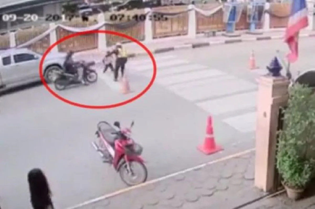 "หยุดอันตรายหน้าโรงเรียน" ผู้ปกครองต้องจอดรถรับส่งให้ถูกจุด