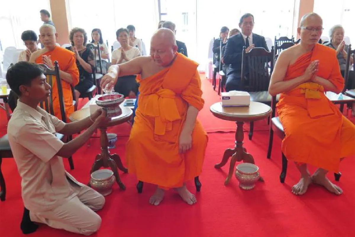 วัดพระพิเรนทร์ วัดเล็กๆ แต่ผลิตบัณฑิตมาก