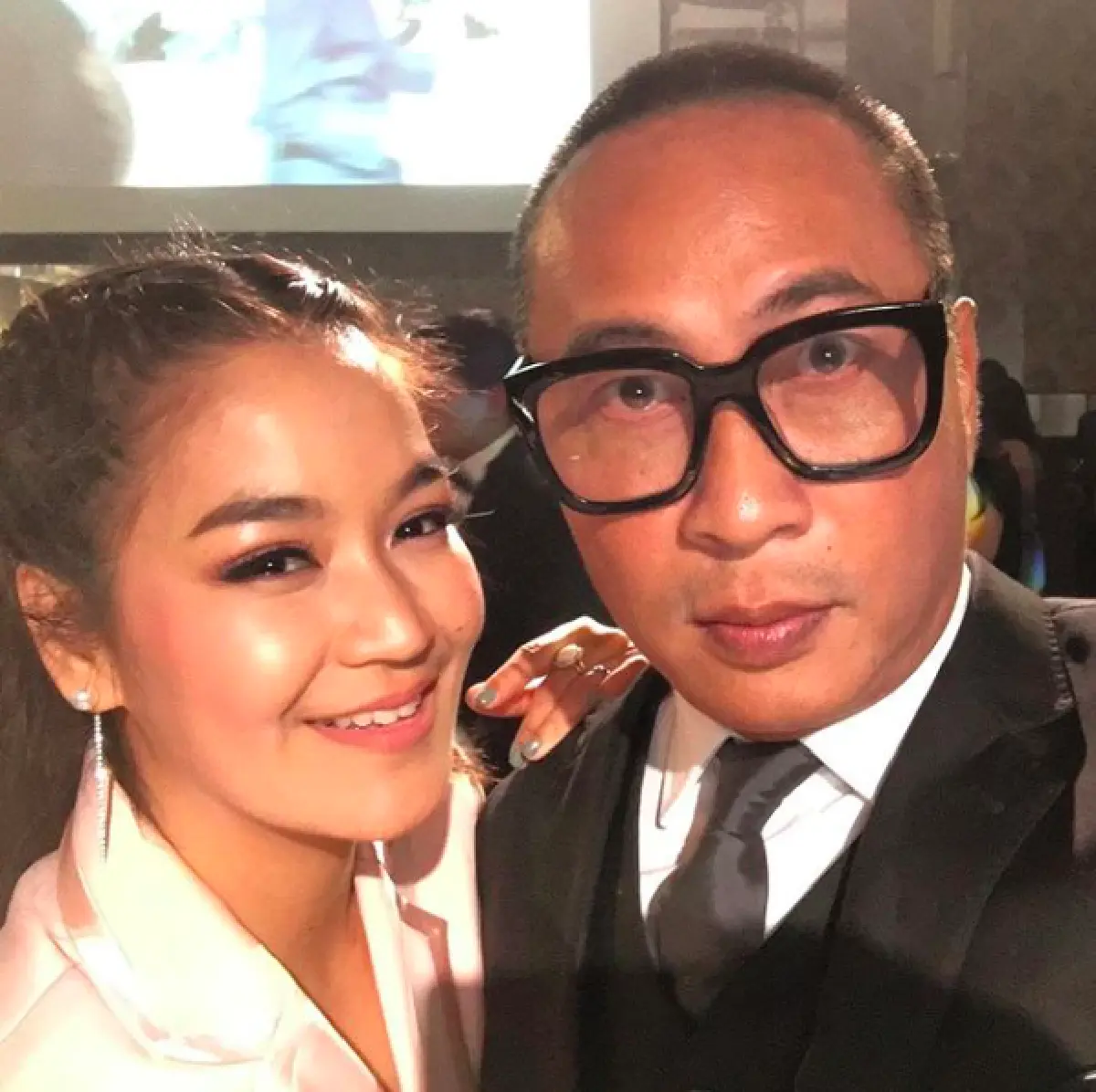 แจ้งความด่วน!! “เปิ้ล-จูน” ถูกผู้ไม่ประสงค์ดีขับรถบุกเข้าบ้าน