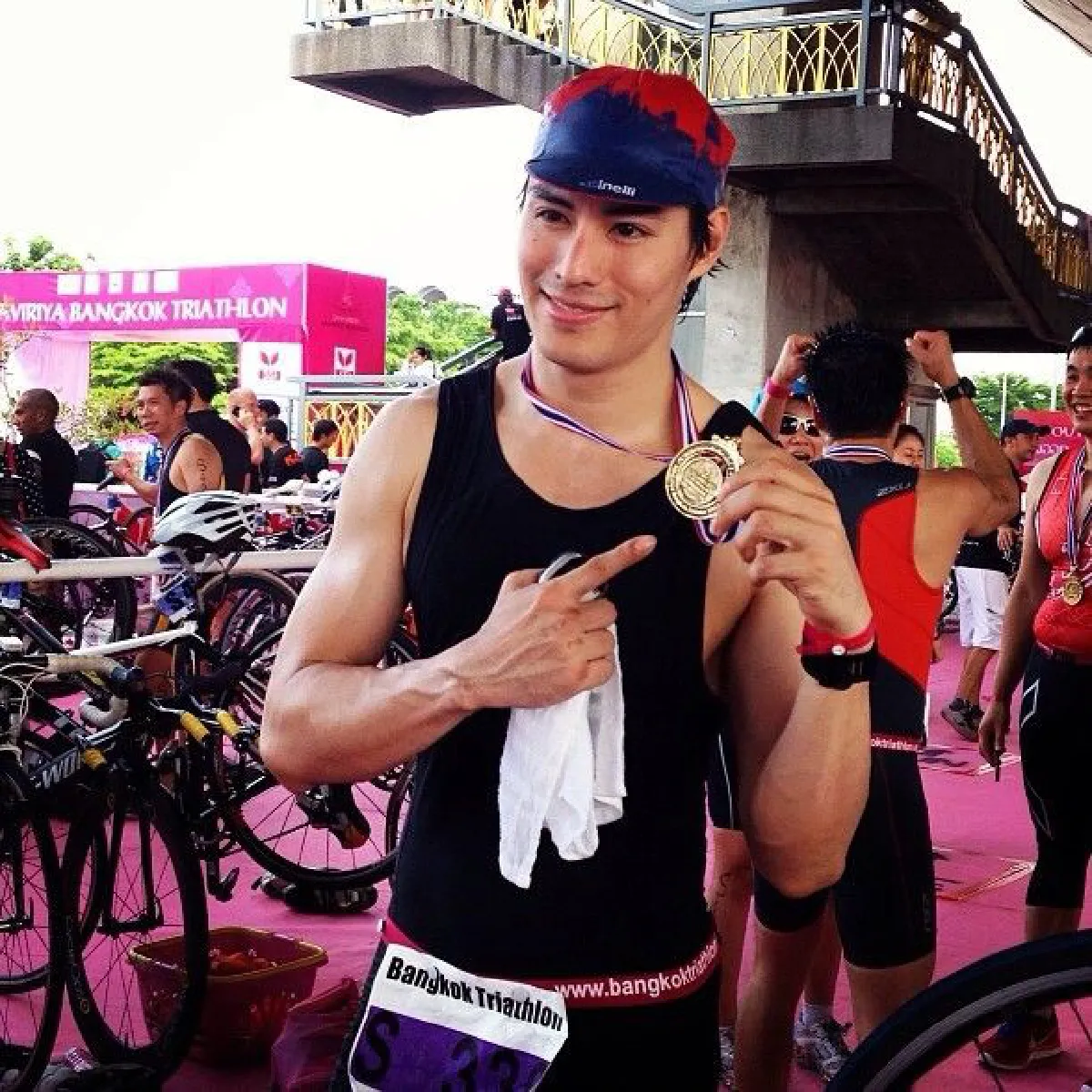 รวมดารานักวิ่ง...จากสิ่งที่รักนำไปสู่เรื่องราวดีๆ