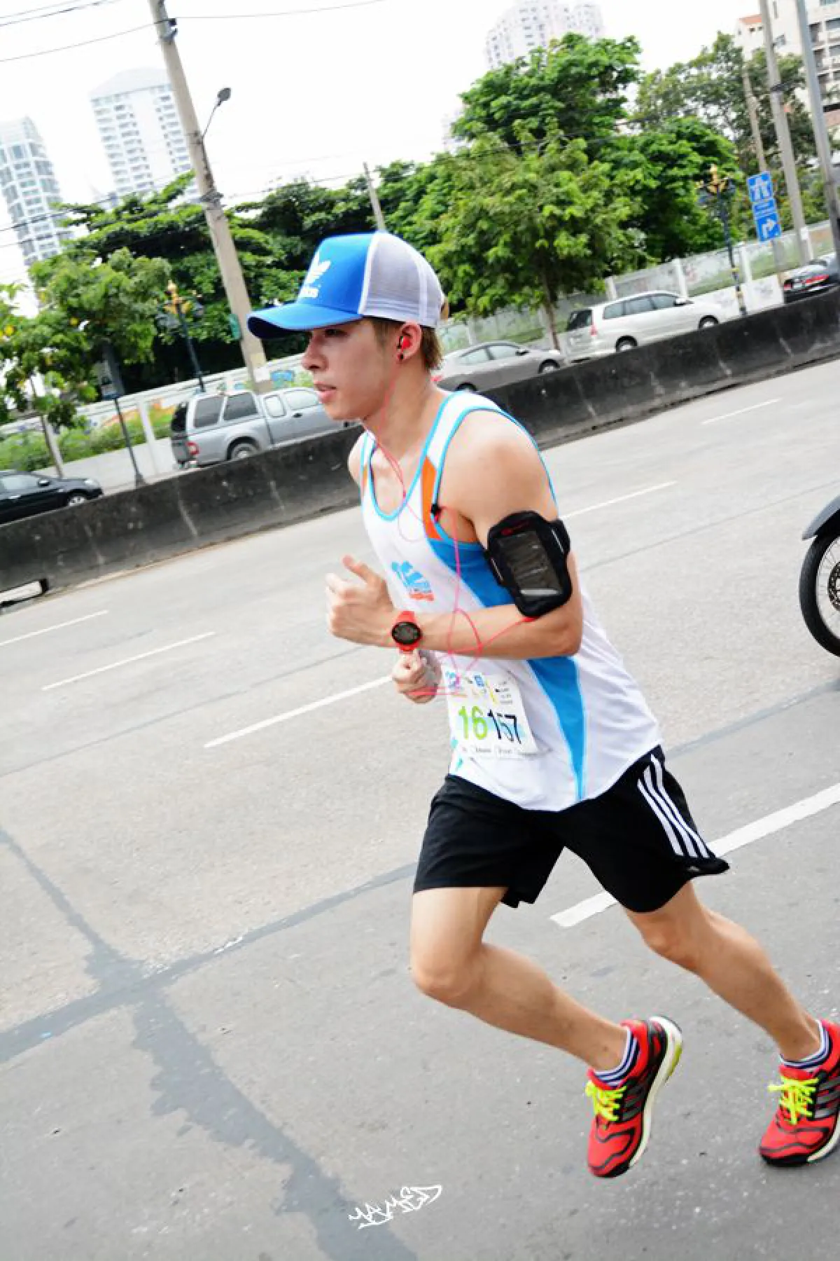 รวมดารานักวิ่ง...จากสิ่งที่รักนำไปสู่เรื่องราวดีๆ