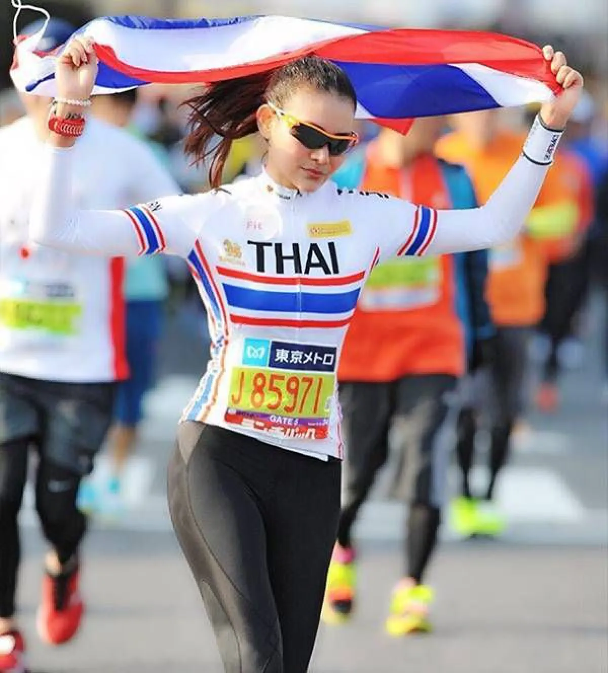 รวมดารานักวิ่ง...จากสิ่งที่รักนำไปสู่เรื่องราวดีๆ