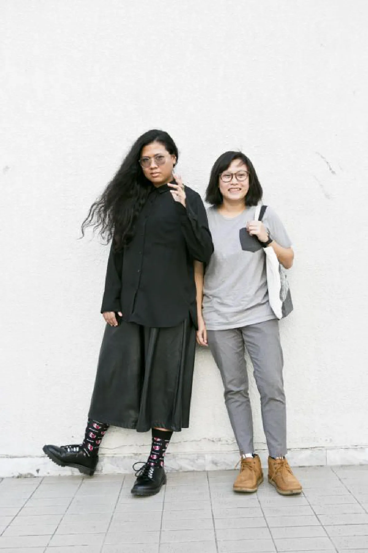 แกะไม้พิมพ์มือ ทำเงินบนผืนผ้า