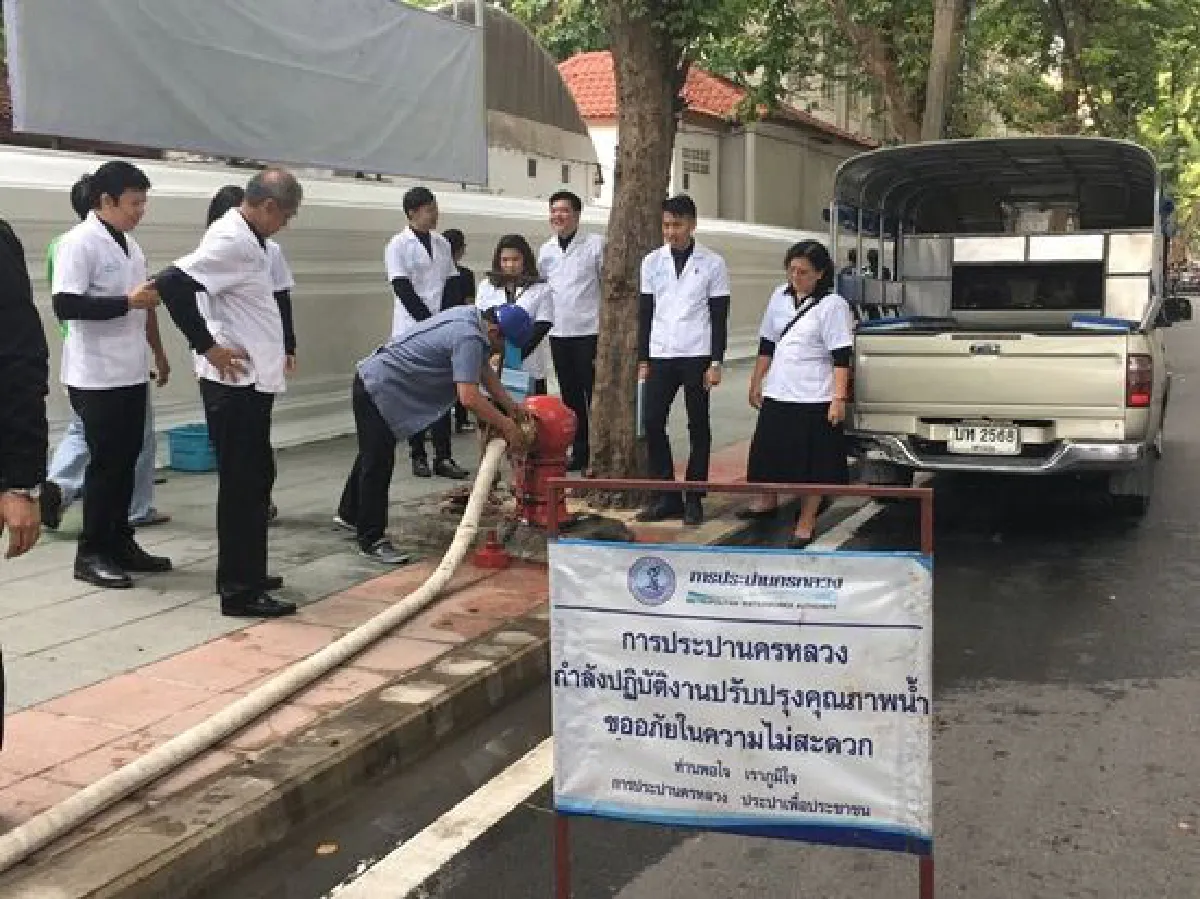 นักวิทย์ชุดขาว กปน. ตรวจเข้ม การันตีคุณภาพน้ำ บริเวณงานพระราชพิธี ปลอดภัย ไร้กังวล