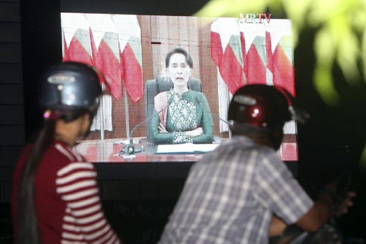 'ซูจี'แถลงเรียกร้องเผย3แนวทางแก้วิกฤตโรฮีนจา 'ซูจี'แถลงเรียกร้องเผย3แนวทางแก้วิกฤตโรฮีนจา