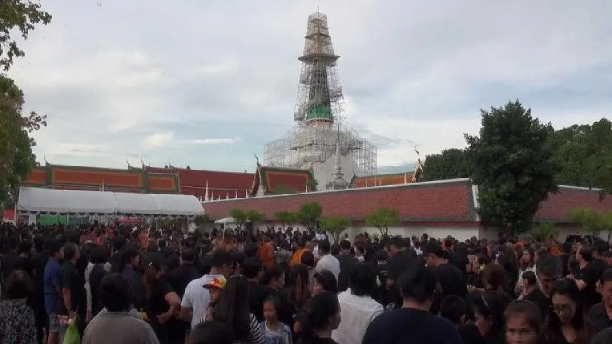 ทั่วไทยบำเพ็ญกุศลครบ1ปีวันสวรรคตในหลวงร.9